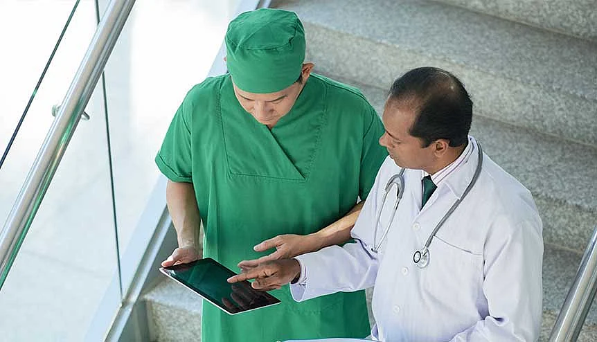 HDFC Bank, Apollo Hospitals join hands for quality healthcare
