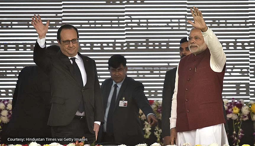 Prime Minister Narendra Modi and former French President Francois Hollande during the inauguration of the interim secretariat of the International Solar Alliance (ISA) and Foundation Stone laying Ceremony of International Solar Alliance Headquarter in 2016.