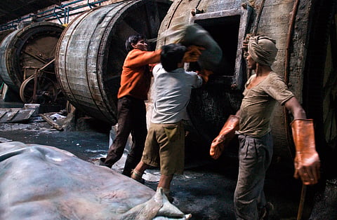 Kanpur's primary industry consists of 400 tanneries that treat hides using water and heavy chemicals like chromium. This multi-step process generates highly polluted water, which is typically discharged back into the Ganges River without being treated. Image: Daniel Bachhuber;&nbsp;CC BY-NC-ND 2.0; Flickr Commons