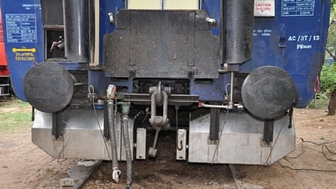A rail coach fitted with bio toilet. (Source: India Railway Info)