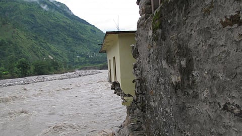 A room overlooking the Gori Ganga, Uttarakhand