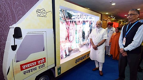 स्वच्‍छ रहो स्वस्थ रहो अभियान में पीएम मोदी&nbsp;