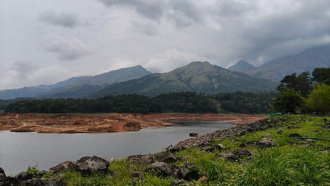 मृदा बांध (Earthen Dam) क्या होता है? इसके प्रकार, महत्व और उपयोग