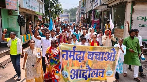 नर्मदा बचाओ आंदोलन के 37 वर्ष पूरे होने पर बड़वानी में निकली सत्याग्रह यात्रा, Pc-Samta Marg