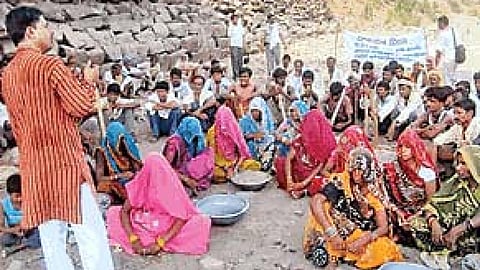 पानीदारी के लिये रवायतों का सहारा