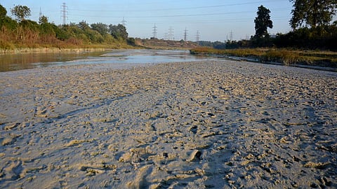 जल स्तर उठाने के लिये करोड़ों स्वाहा, फिर भी पानी पहुँचा पाताल