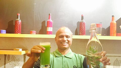जैविक खेती के लिए छोड़ दी 34 वर्षों की वकालत। 