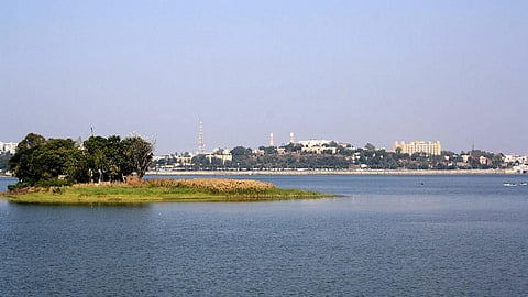 दूर हो बड़े तालाब का अतिक्रमण - एनजीटी