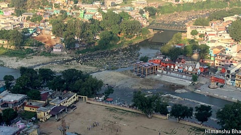 सूखते उत्तराखंड के पहाड़: कारण और निवारण
