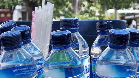 पानी की बोतलों की एक्सपायरी डेट की वास्तविकता