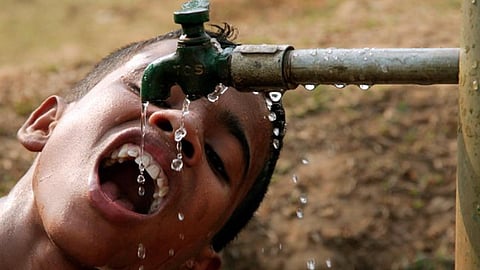 2020 तक देश में दस करोड़ लोग पानी की कमी से जूझ रहे होंगे।