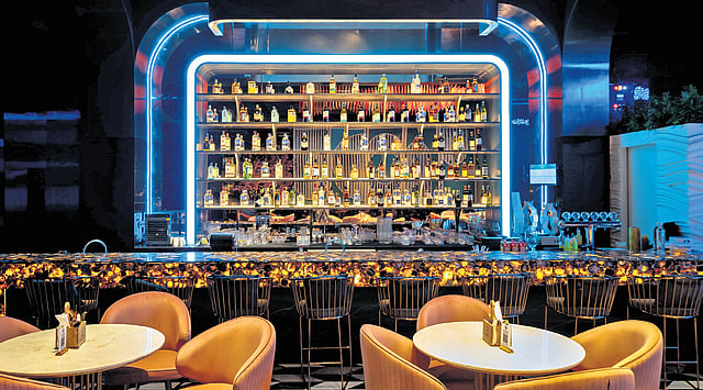 Techno-bar thrills & frills