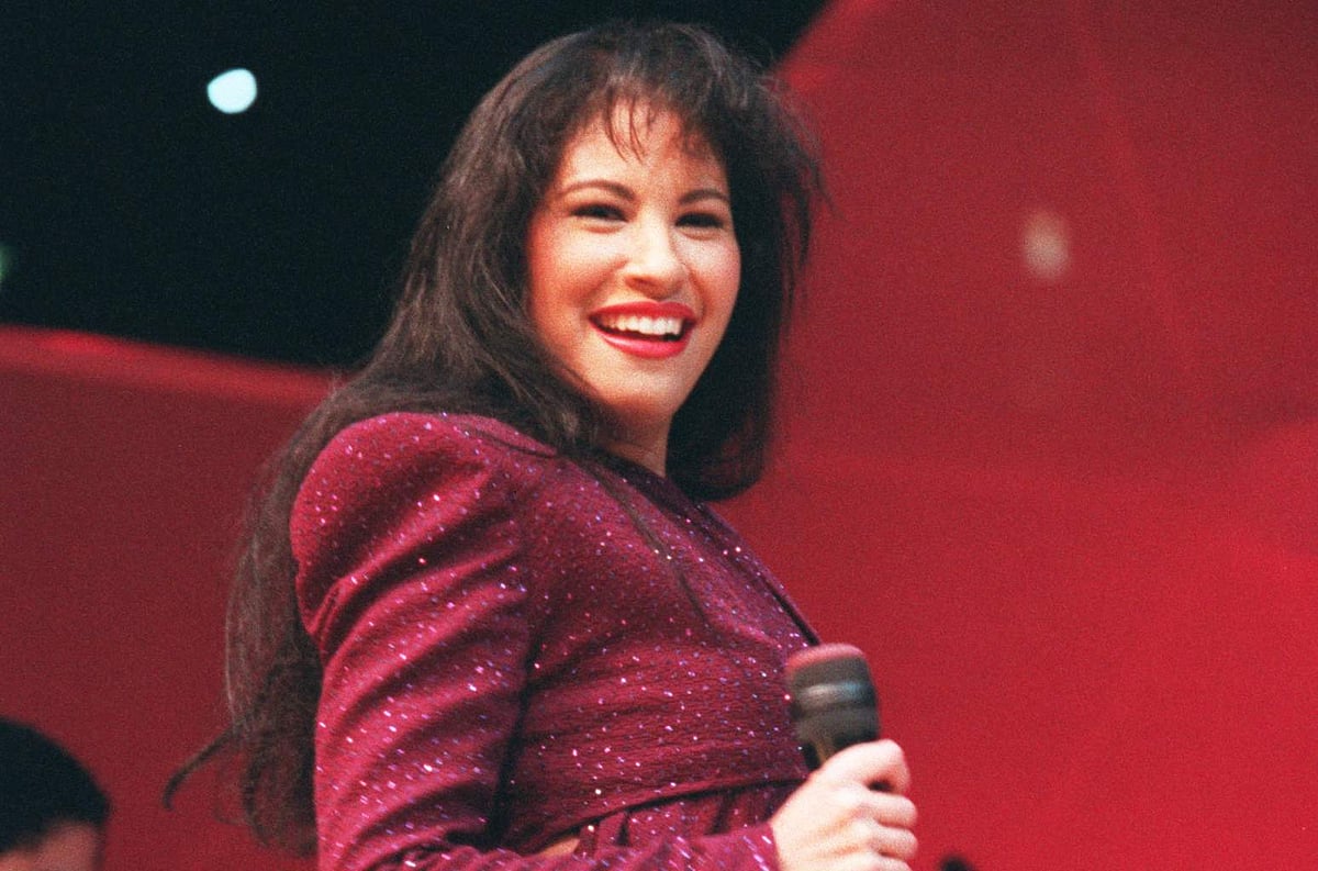 Selena Quintanilla posthumously gets star on Hollywood Walk of Fame