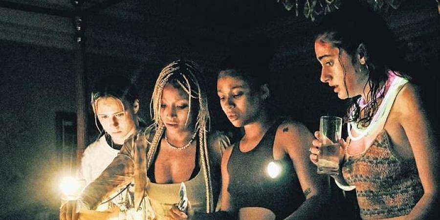 'Bodies Bodies Bodies' movie review: Dark, riotously funny satire on ...