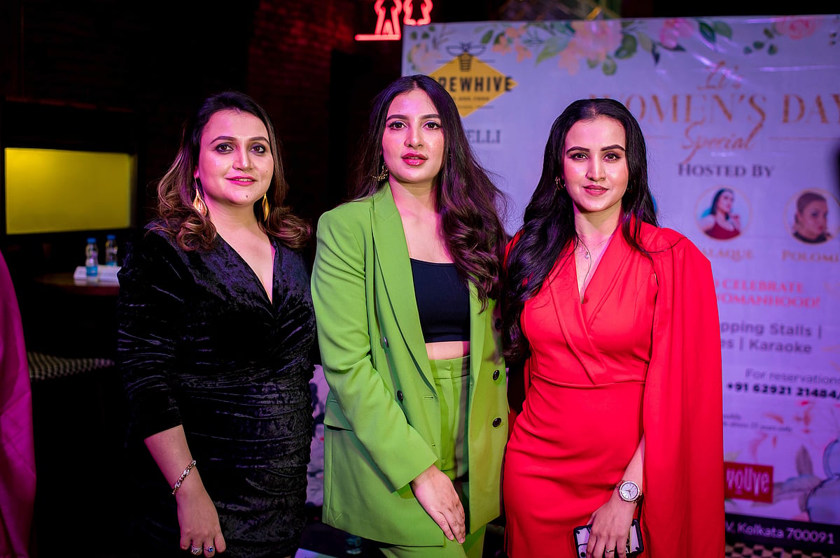 Actor Subhashree and her friends celebrate women from all walks of life ...
