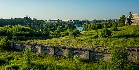 Russia-Estonia border at Ivangorod-Narva