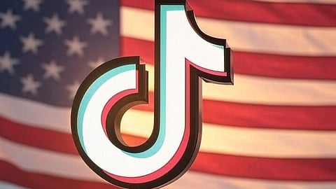 Trump Unveils Murdoch, Tech Leaders in TikTok U.S. Acquisition Effort