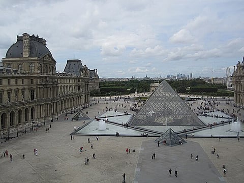 Daring Heist at Louvre: Priceless Jewels Stolen in Minutes