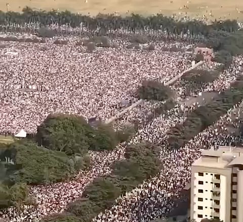 The funeral at Dhaka's parliament house drew hundreds of thousands of mourners under heavy security.