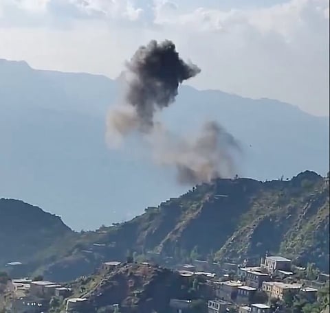 Airstrikes by government forces targeting Houthi positions in Taiz governorate.