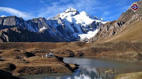 Landslide on Adi Kailash Yatra route, hundreds of pilgrims stranded