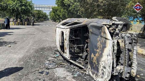 Traffic Advisory, Helpline Number Issued After Labour Union Protest In Noida | Check Routes To Avoid