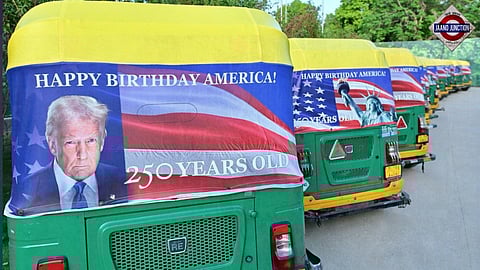 Delhi Autorickshaws with Trump poster