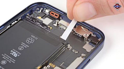 EU’s new rules could make smartphones come with user-replaceable batteries from 2027, last longer