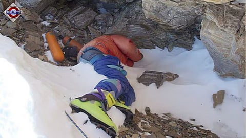 India is preparing a mission to recover the remains of an Everest climber known for three decades as "Green Boots". 