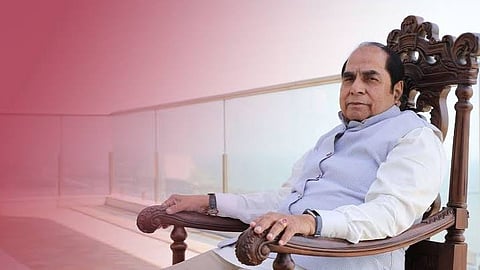 DY Patil Dies at 90