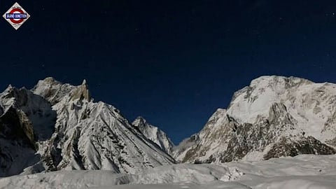 10 Feared Missing After Massive Avalanche Buries Himlung Himal Base Camp in Nepal's Manang