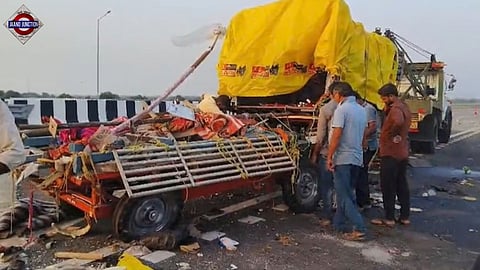 7 Dead, 19 Injured After Truck Rams Tempo in Amravati