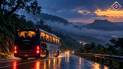 ग्वालियर से इंदौर तक बारिश, बस की ख़राबी और लंबी देरी के बीच हेमंत कुमार सुधांशु के यादगार सफ़र की कहानी | I Know A Place travel writing contest
