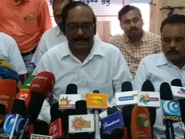 தமிழக அரசின் அலட்ச்சியதால் தொடரும் கர்ப்பிணி பெண்களின் மரணம்.