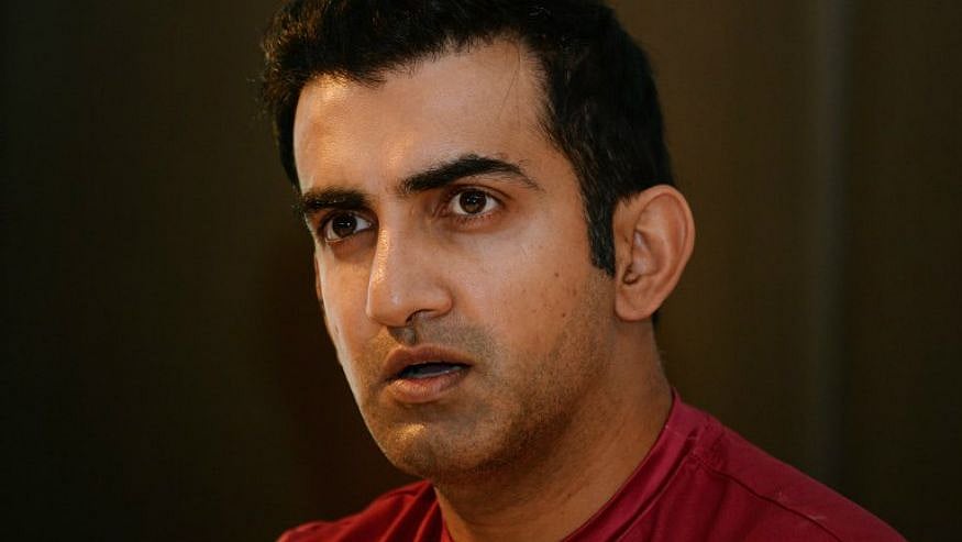 2 வாக்காளர் அடையாள அட்டை வைத்திருக்கும் கவுதம் கம்பீர் :  நீதிமன்றத்தில் புகார்!