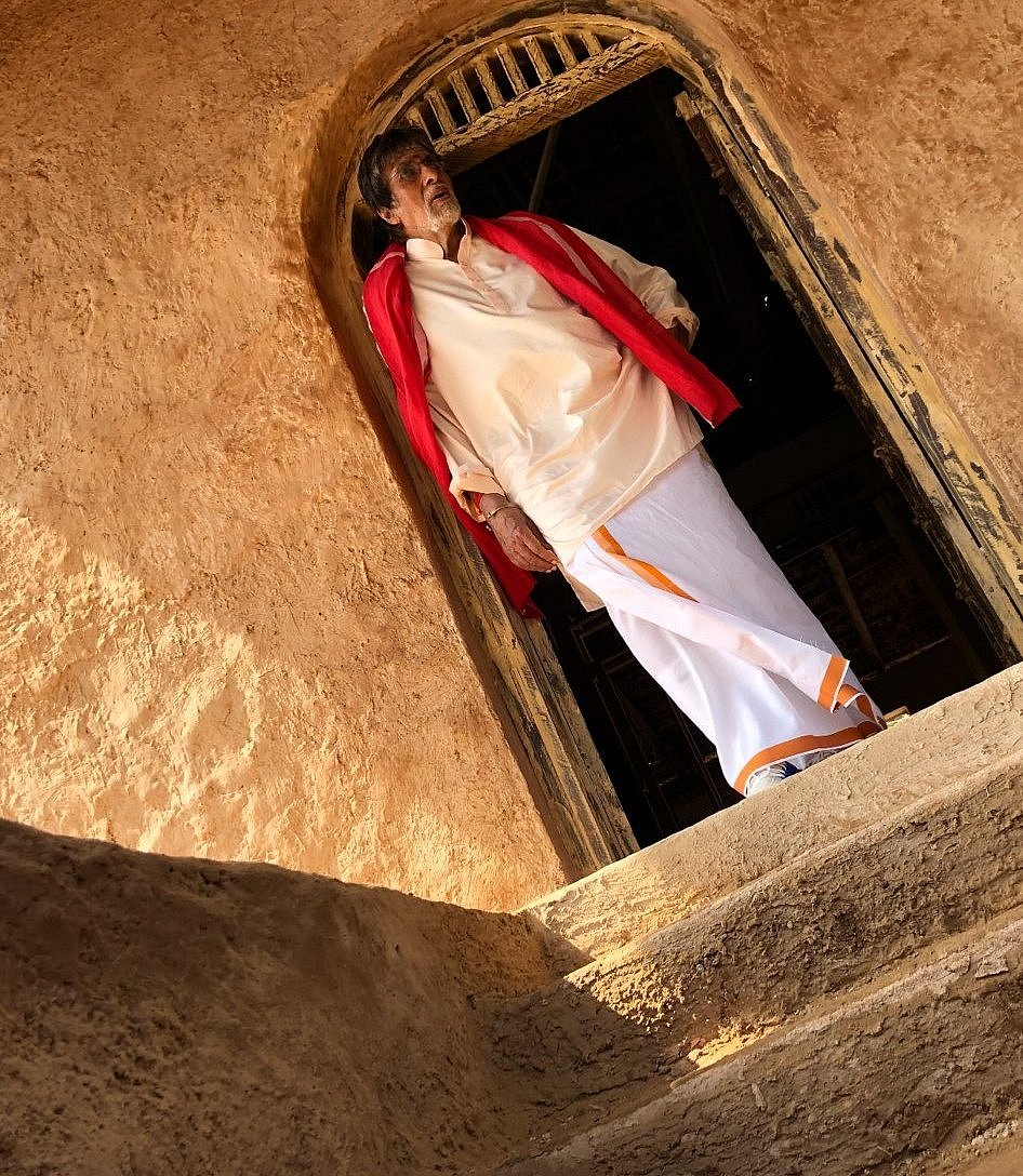 உயர்ந்த மனிதன் படத்தின் பிரத்யேக ஸ்டில்ஸ்   