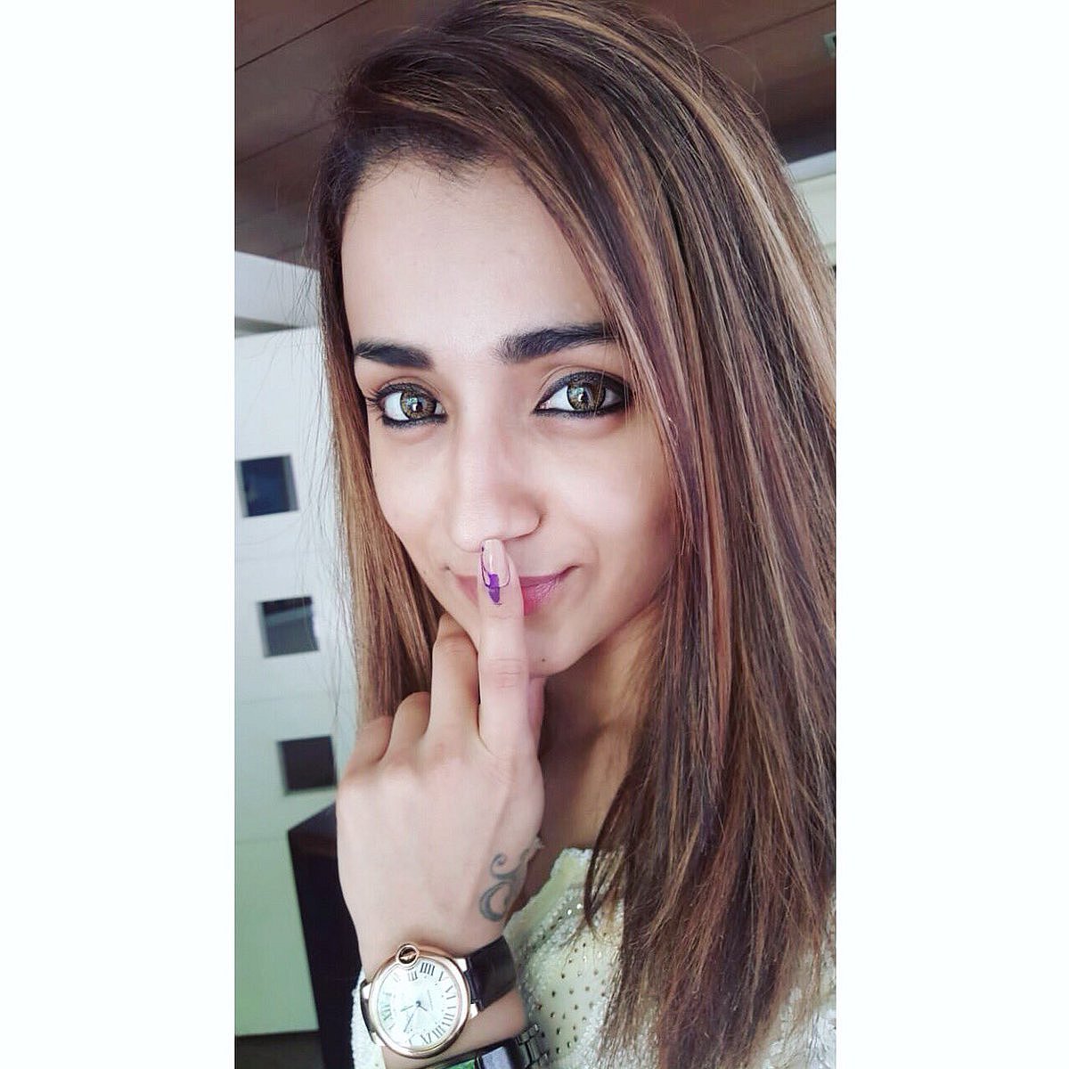 தமிழ் திரை பிரபலங்கள் வாக்களிப்பு! (Photo Story)