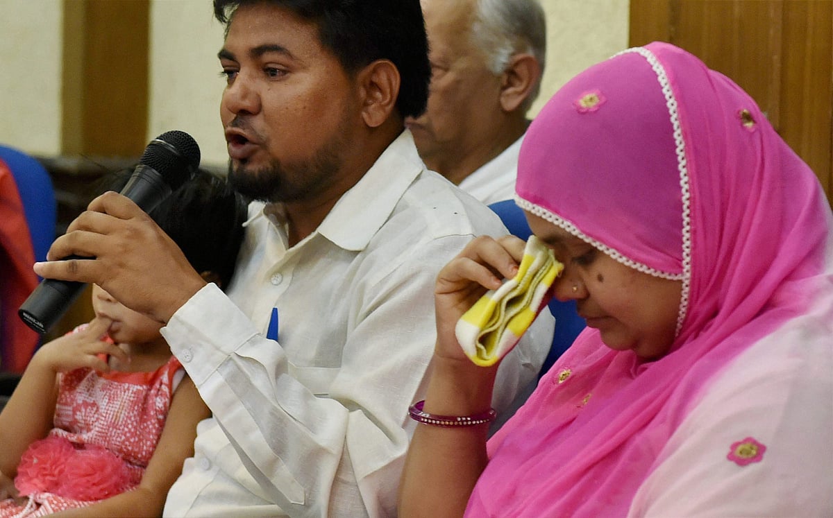 குஜராத் கலவரம் :   பாதிக்கப்பட்ட பெண்ணுக்கு குஜராத் அரசு 50 லட்சம் இழப்பீடு வழங்க உத்தரவு 