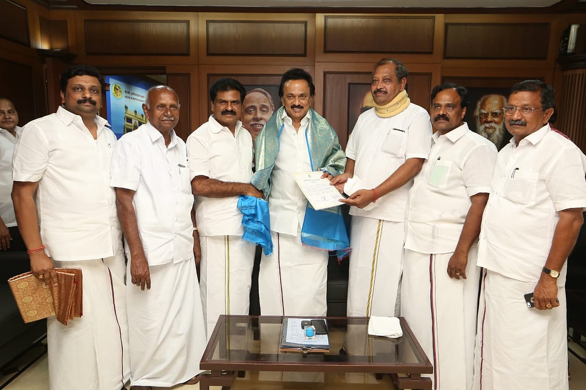 தி.மு.க தலைவரைச் சந்தித்து வாழ்த்துப் பெற்ற கூட்டணிக் கட்சி எம்.பி.க்கள்! (Album)