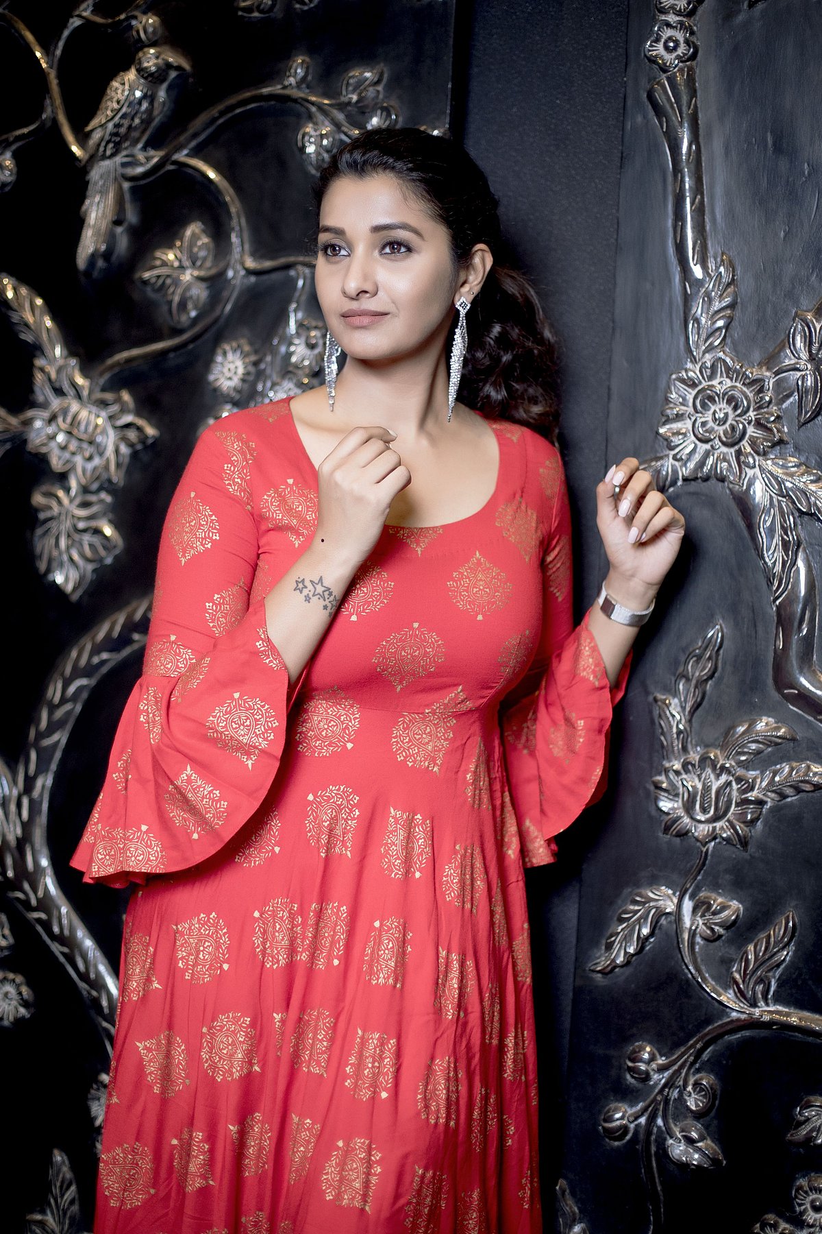 நடிகை பிரியா பவானி சங்கரின் லேட்டஸ்ட் புகைப்படங்கள் !