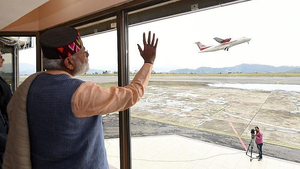 மோடியின் 5 ஆண்டு ஆட்சியில் சுற்றுப்பயண செலவு ரூ.393 கோடி : RTI-ல் வெளியான அதிர்ச்சி தகவல்