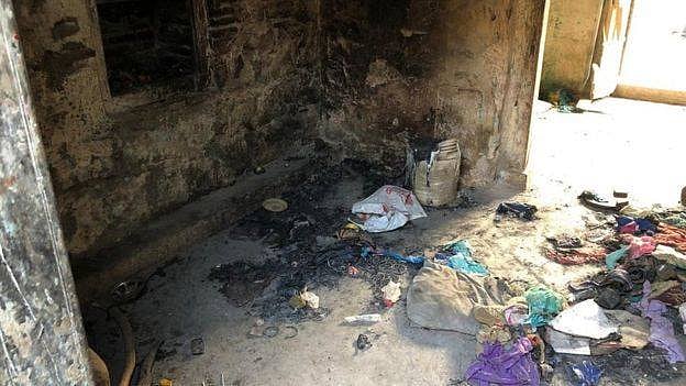 காதல் திருமணத்திற்கு எதிர்ப்பு: பெற்ற மகளை உயிருடன் எரித்துக் கொன்ற கொடூரம்!