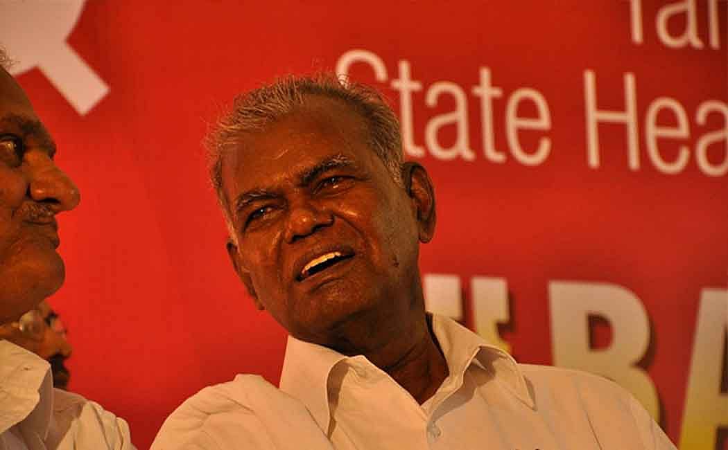 நான் குடியிருந்த வீடு இடியும் நிலையில் இருக்கிறது என்ற செய்தி தவறானது. - ஆர்.நல்லகண்ணு