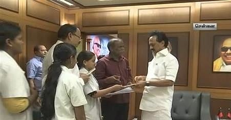 தி.மு.க தலைவர் மு.க.ஸ்டாலினின் முயற்சியால் 108 மருத்துவ மாணவர்களின் கனவு நிறைவேறியது 