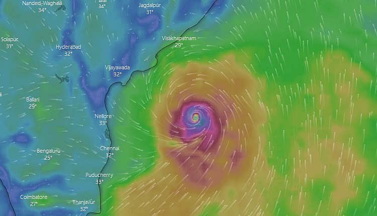 அதி தீவிர புயலாக வலுப்பெற்றது வடமேற்கு திசையில் நகரும் ஃபானி: வானிலை மையம் எச்சரிக்கை!