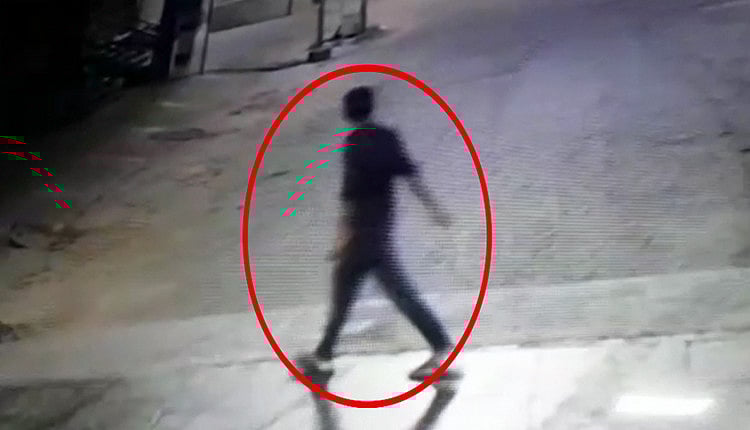 தங்கம்,  வைரம் இருந்தால் தொடக்கூடமாட்டானாம்: பணத்தை மட்டுமே கொள்ளையடிக்கும் ‘பலே’ திருடன்!