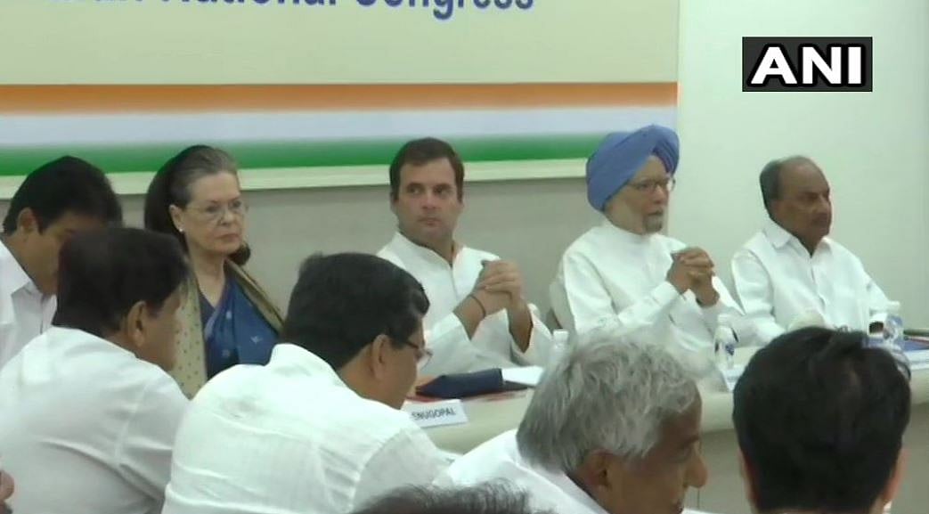 டெல்லியில் காங்கிரஸ் செயற்குழு கூட்டம் தொடங்கியது!