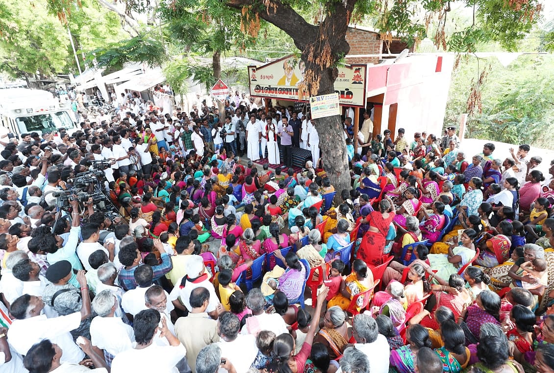மு.க.ஸ்டாலின்  பிரசாரத்துக்கு அமோக வரவேற்பளித்த திருப்பரங்குன்றம் மக்கள்! (ஆல்பம்)