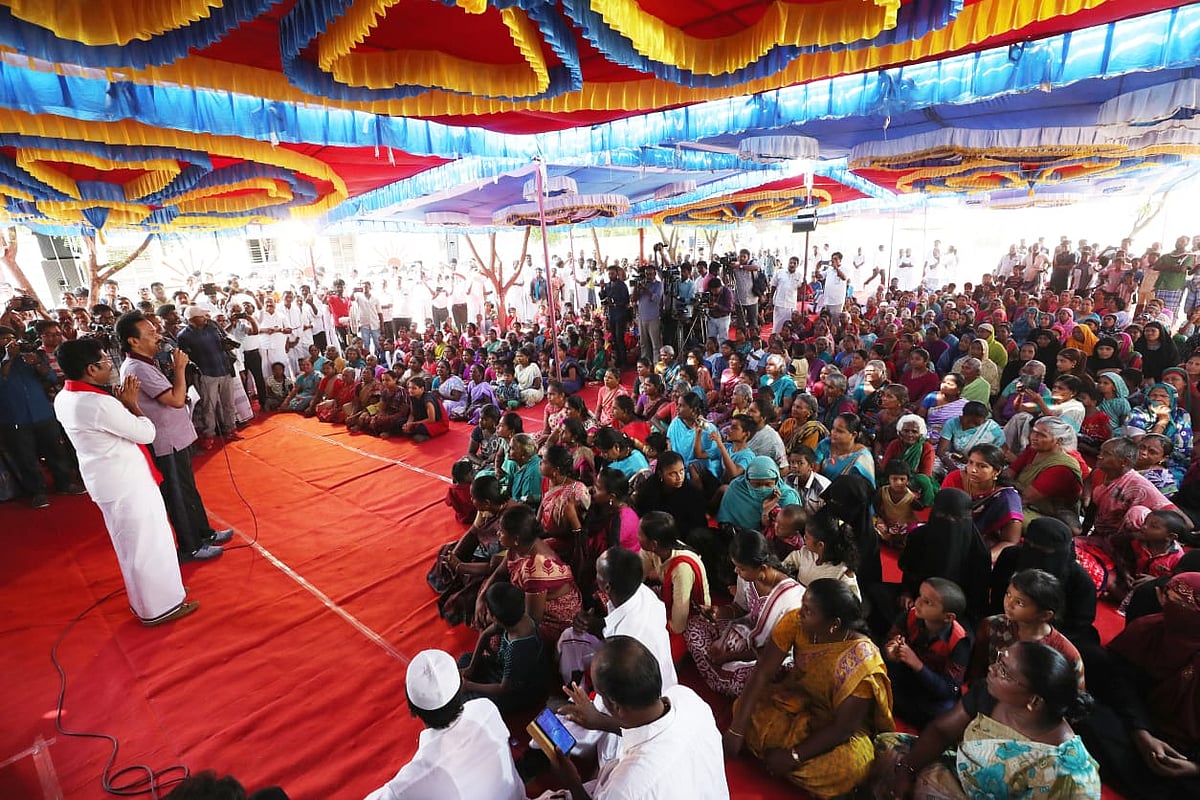 மு.க.ஸ்டாலின்  பிரசாரத்துக்கு அமோக வரவேற்பளித்த திருப்பரங்குன்றம் மக்கள்! (ஆல்பம்)