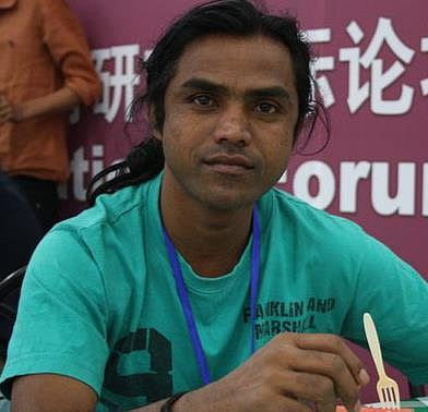 அடுத்தடுத்து பா.ஜ.க வெறியாட்டம் : மாட்டுக்கறி உண்பது பற்றி பதிவிட்ட பேராசிரியர் கைது!